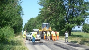 Довършват ремонта на пътя Добрич Ген Тошево