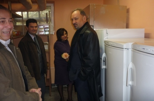 Основно ремонтиран кухненски блок има вече в ОДЗ “Трети март”