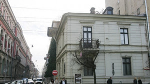 Народният театър иска да поеме грижата за къщатамузей Иван Вазов