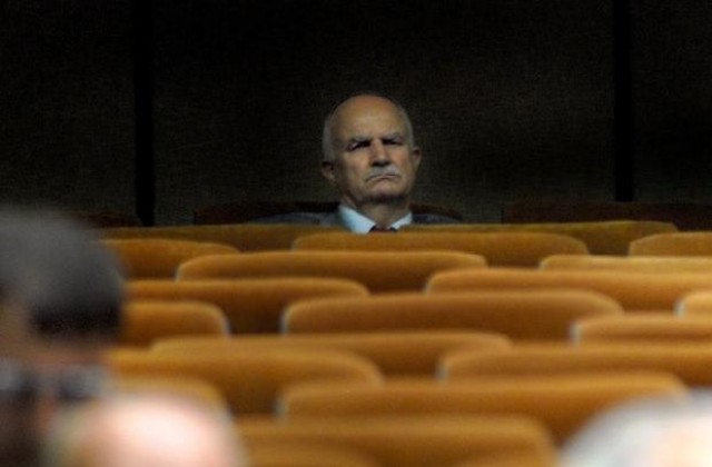 Добрият, лошият и глупавият