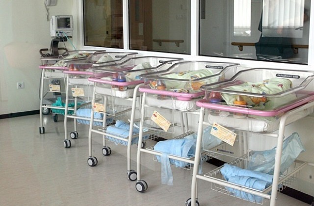 Сериозен ръст на многоплодните раждания отбелязват в смоляската болница