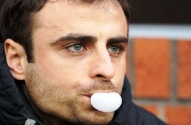 Sun пак писа “слаб” на Бербатов, другите го вдигат