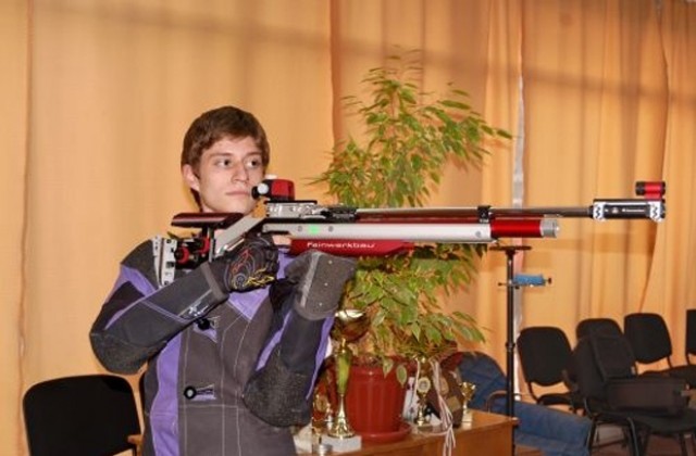 Петър Градинарски с нов държавен рекорд