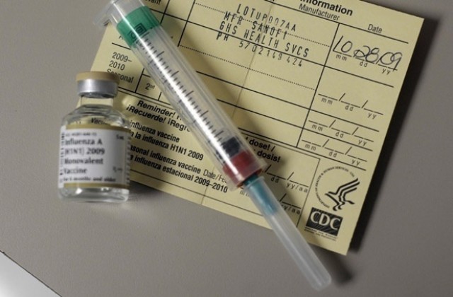 Майки заведоха дело срещу задължителното ваксиниране