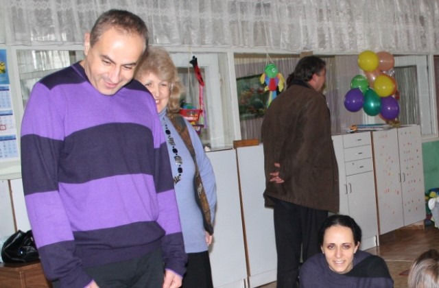 Деца от Дома в Хисарлъка посещават  детски градини в Кюстендил