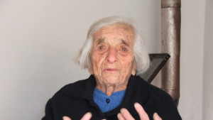 Баба Цана от Донино на 102 години