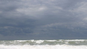 Правят подводен оглед на потъналия кораб край Емине