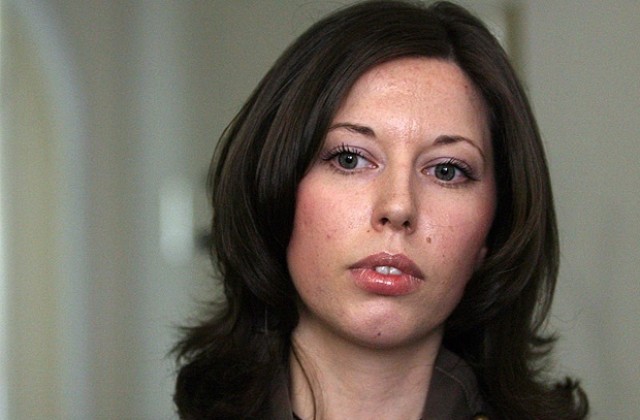 Дипломата на Калина Илиева е фалшива