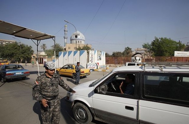 Предотвратиха заговор за бомбен атентат срещу френското посолство в Багдад