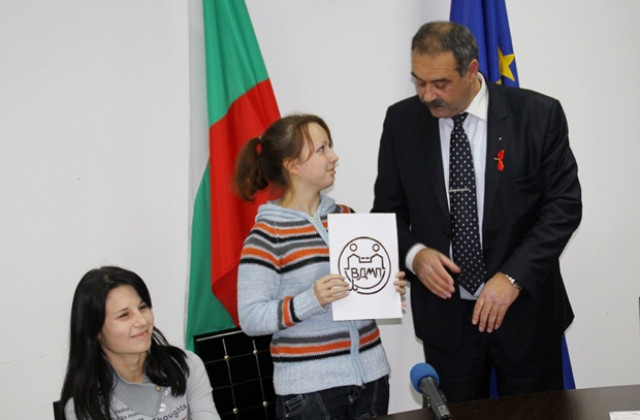 Избраха герб на Младежкия парламент