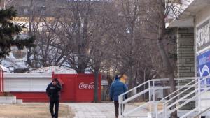Близо 1200 молби за преброители