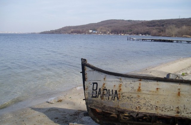 Сезираха прокуратурата за спрян ток в рибарско селище