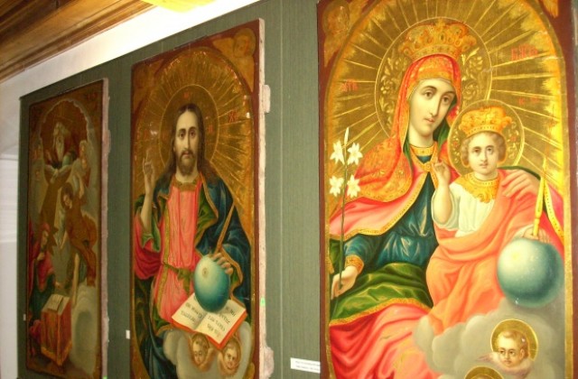 Музейна изложба показва реставрирани икони