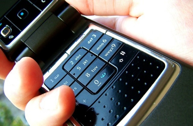 Шестокласник открадна телефона на съучник