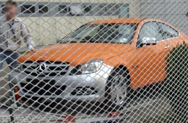 Снимаха Mercedes-Benz C-Class Coupe без камуфлаж