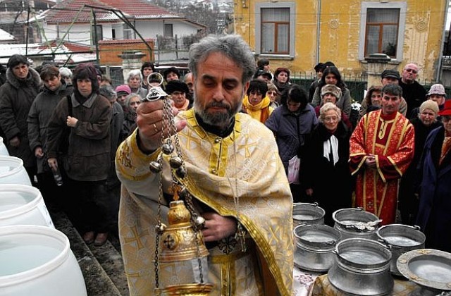В Разград празнуват 150 години православна църква