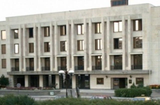 Свикват извънредна сесия заради скандала с болницата в Горна Оряховица