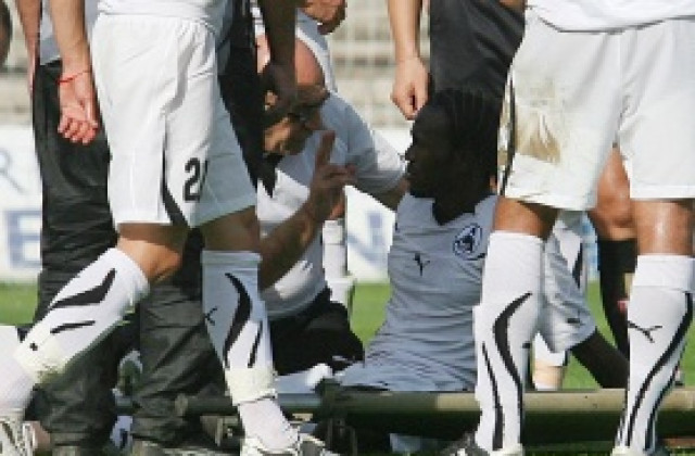 Славист легна под ножа