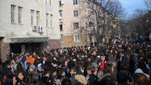 Ученици в Сливен на бунт