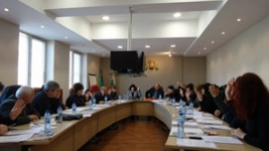 Отпада таксата за издаване на дубликат на дипломи за основно