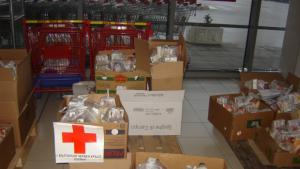 Червенокръстци раздадоха хранителни пакети на деца в риск