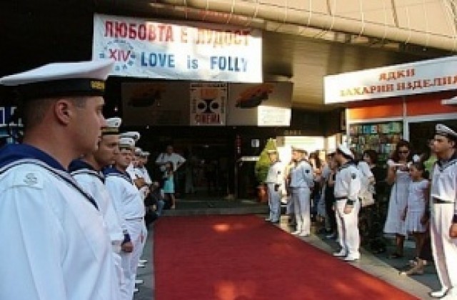 Фестивалният комплекс губел от монопола на моловете