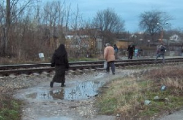 Влак блъсна възрастен мъж