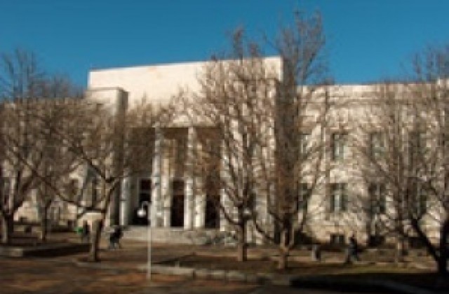 Художникът Ангел Иванов става на 85 години