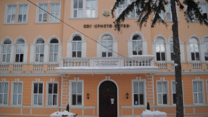 Още седем училища стават средищни