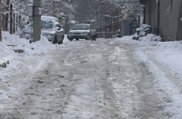 Спряха временно движението за камиони от София към Владая