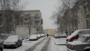 Температурите остават под нулата
