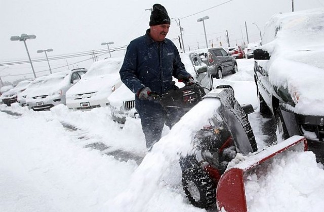 Снежна буря отне живота на 15 души в САЩ