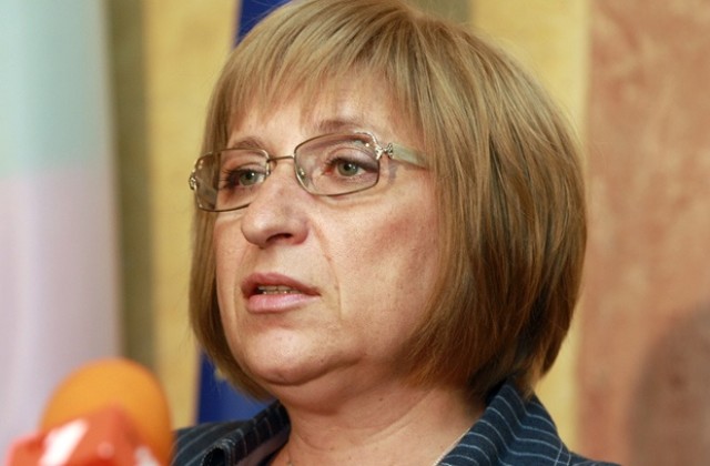 Цачева с похвално слово за работата на парламента