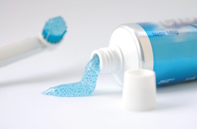 РИОКОЗ-Ловеч проверява за пасти за зъби с нередовни етикети