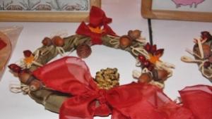 Коледен базар събира пари за незрящи деца