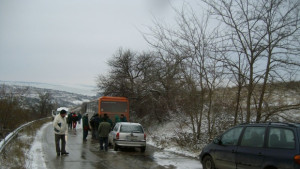Поледица блокира пътя ВарнаБелослав