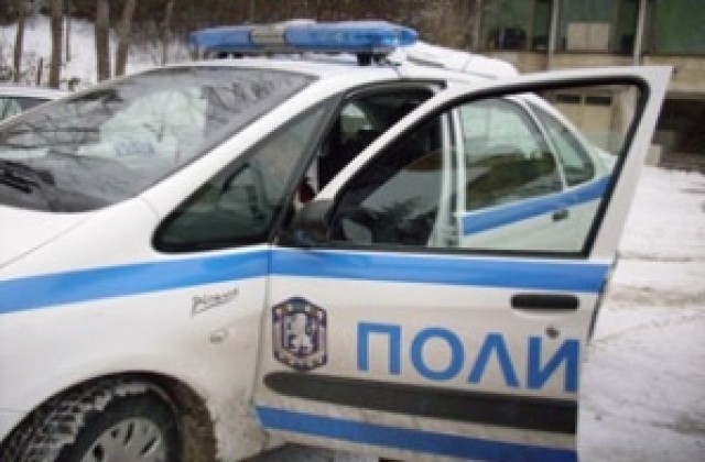 Двама души пострадаха при катастрофа в Българево
