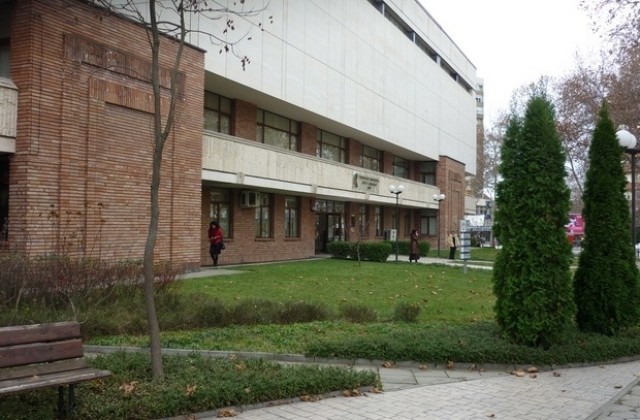 На последната за годината сесия общинските съветници ще решават за ...