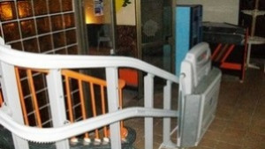 Платформа за хора с увреждания монтираха в сградата на Община