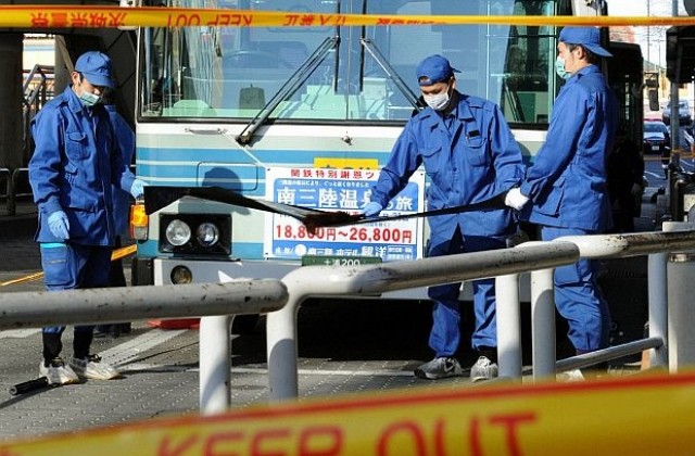 Японец нападна с нож жени и деца, 13 души са ранени