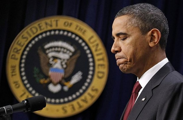 Обама подписа закона за удължаване на данъчните облекчения