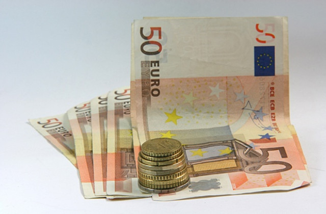 В Белгия съдят разпространители на фалшиво евро, печатано в България