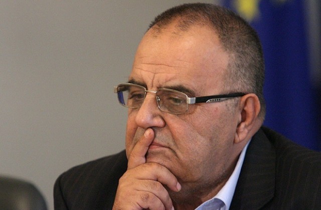 „Бургаски” министър утре подава оставка