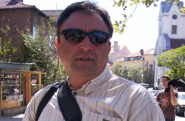 С Кръстопътища Бедо бележи 50