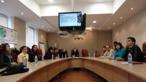 Обучават младежи в доброволчество
