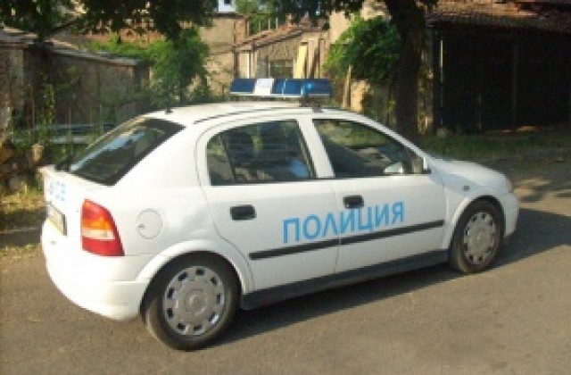 Пари и мобилни телефони са плячкосвани през почивните дни