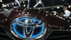 Toyota вдига продажбите с 3 догодина
