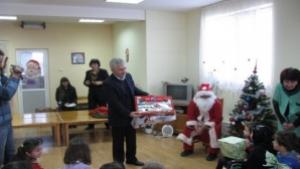 Детска градина Осми март в Плачковци отбеляза настъпващите празници с