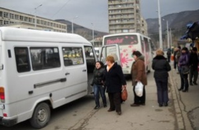 Отоплени и технически изправни са пътническите автобуси