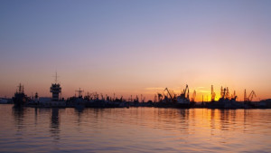 Местят порт Варна Изток напролет